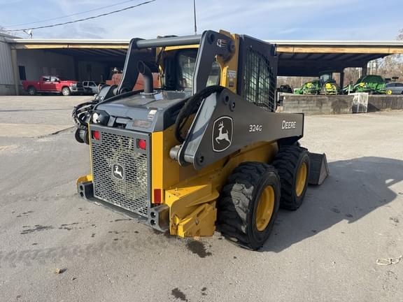 Image of John Deere 324G equipment image 3