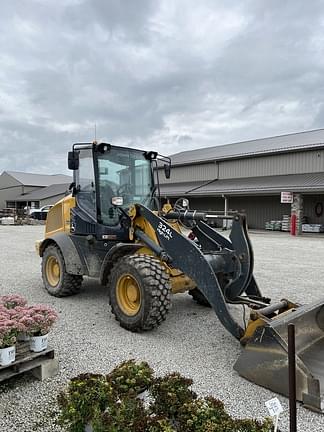 2020 John Deere 324L Equipment Image0