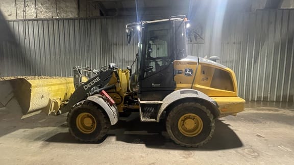 2020 John Deere 324L Equipment Image0