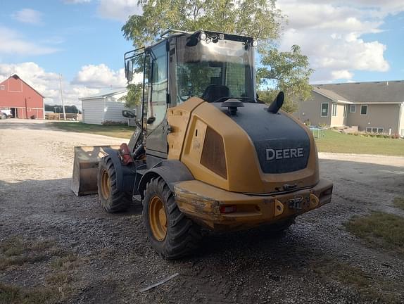 Image of John Deere 324L equipment image 3