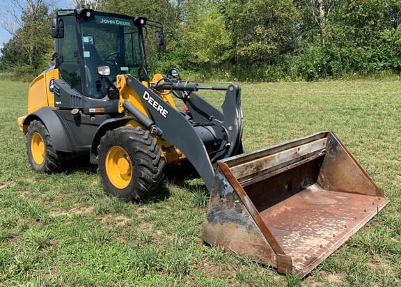 Main image John Deere 324L