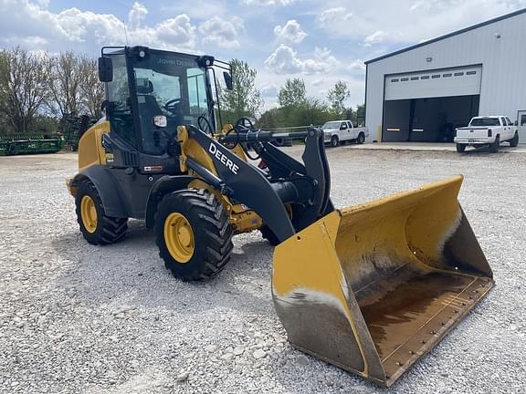 Image of John Deere 324L equipment image 2