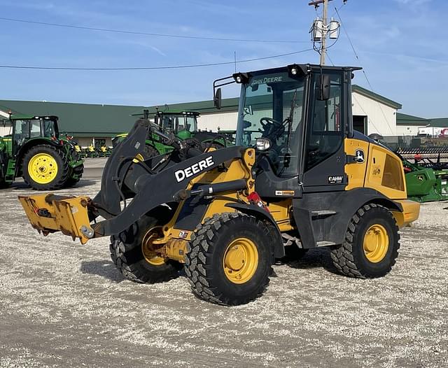 Image of John Deere 324L equipment image 1