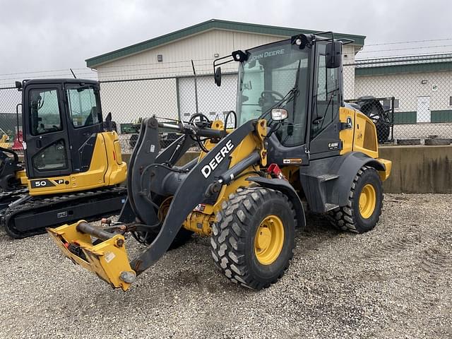 Image of John Deere 324L equipment image 3