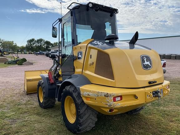 Image of John Deere 324L equipment image 4