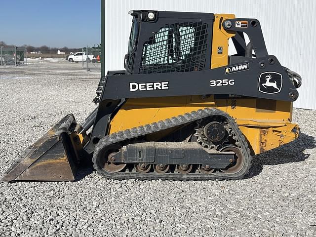 Image of John Deere 325G equipment image 1