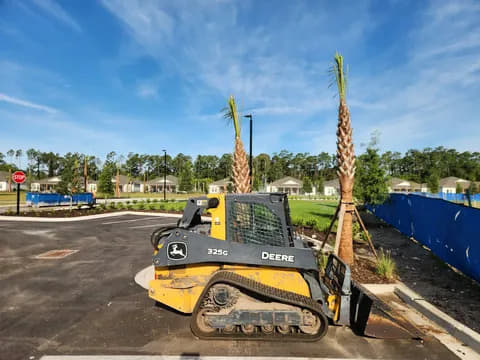 Image of John Deere 325G equipment image 1