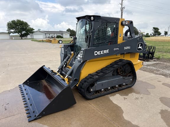 2020 John Deere 325G Equipment Image0