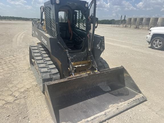 Image of John Deere 325G equipment image 4