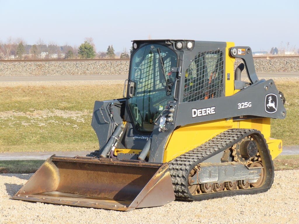 2020 John Deere 325G Equipment Image0