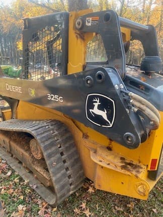Image of John Deere 325G equipment image 4