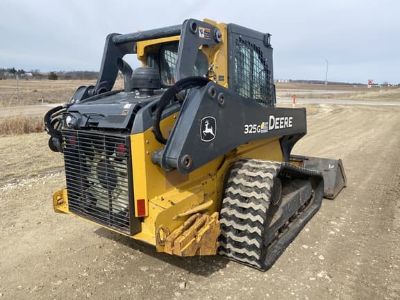 Image of John Deere 325G equipment image 4