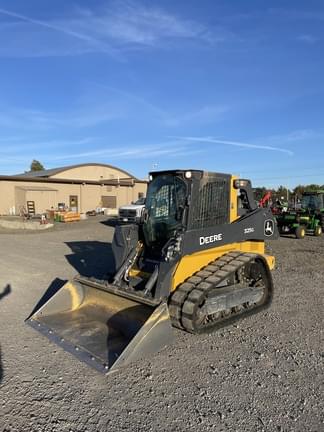 Main image John Deere 325G