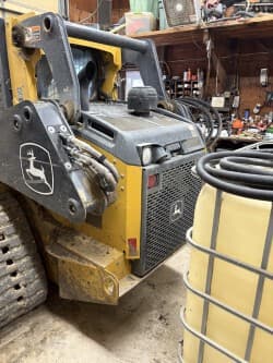Image of John Deere 325G equipment image 3