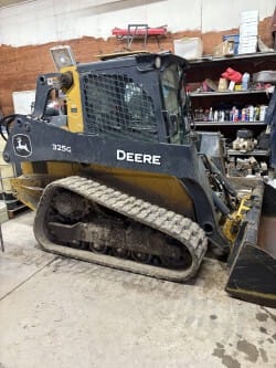 2020 John Deere 325G Equipment Image0