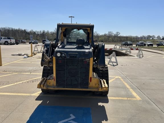 Image of John Deere 325G equipment image 4