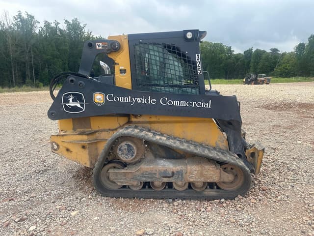 Image of John Deere 325G equipment image 1