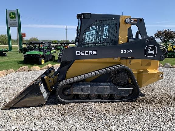 Image of John Deere 325G equipment image 2