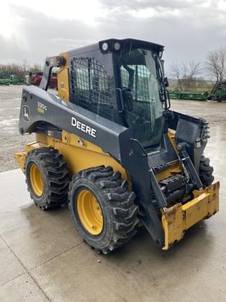 Image of John Deere 330G equipment image 2