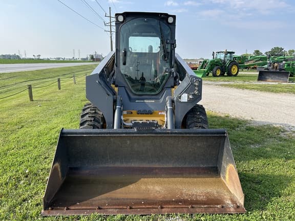 Image of John Deere 330G equipment image 1