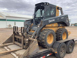 2020 John Deere 330G Image