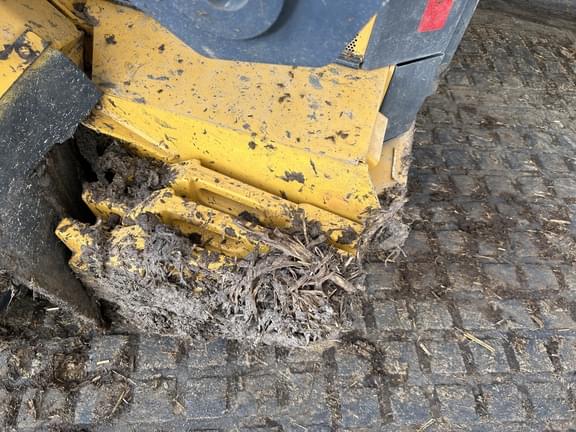 Image of John Deere 330G equipment image 4