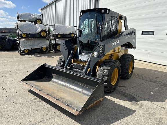 Image of John Deere 330G equipment image 1