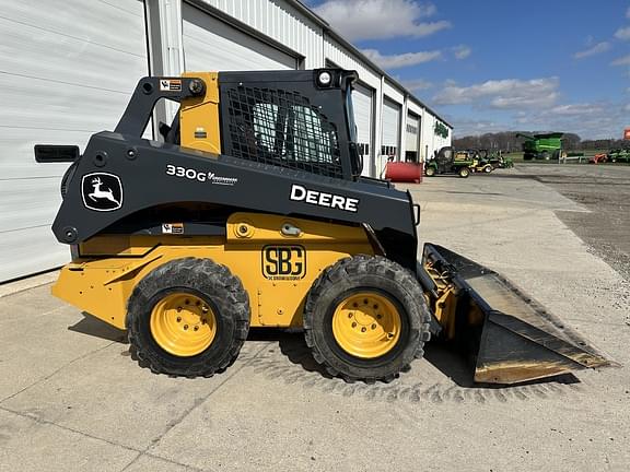 Image of John Deere 330G equipment image 2