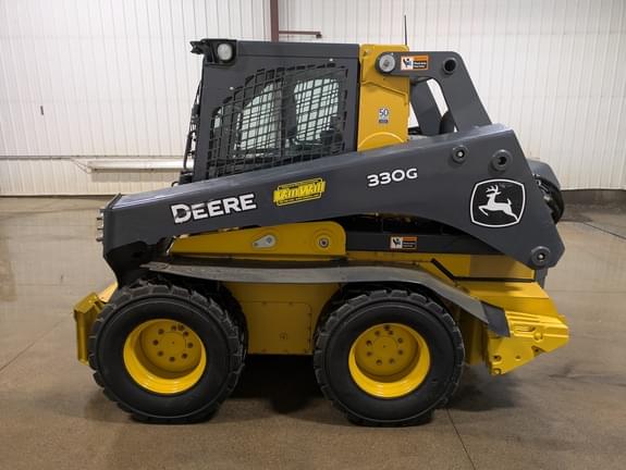 Image of John Deere 330G equipment image 1