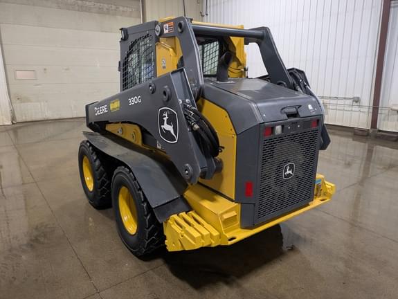 Image of John Deere 330G equipment image 2
