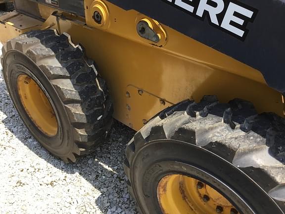Image of John Deere 330G equipment image 4