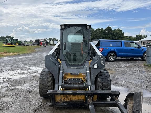 Image of John Deere 330G equipment image 1