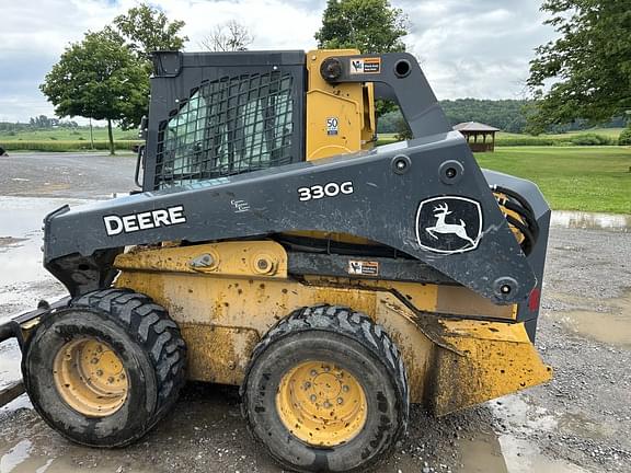 Image of John Deere 330G equipment image 2