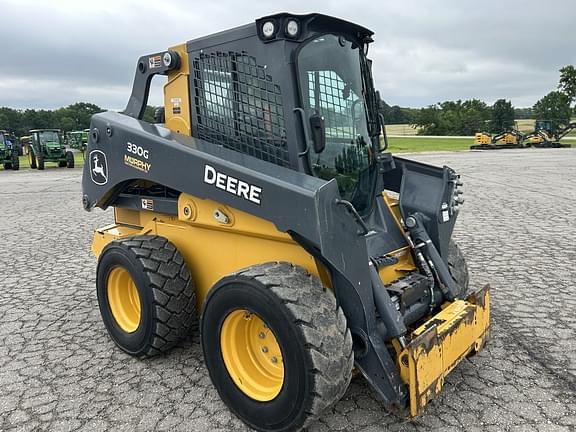 Image of John Deere 330G equipment image 3