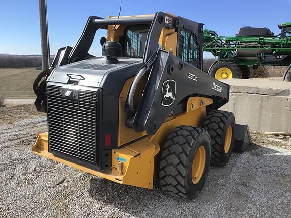 Image of John Deere 330G equipment image 2