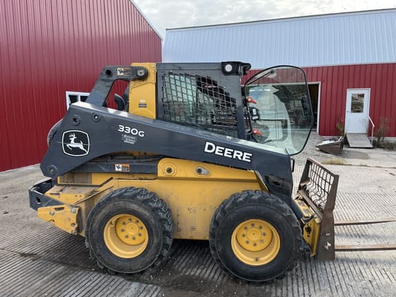 Image of John Deere 330G equipment image 1