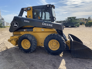 Main image John Deere 330G