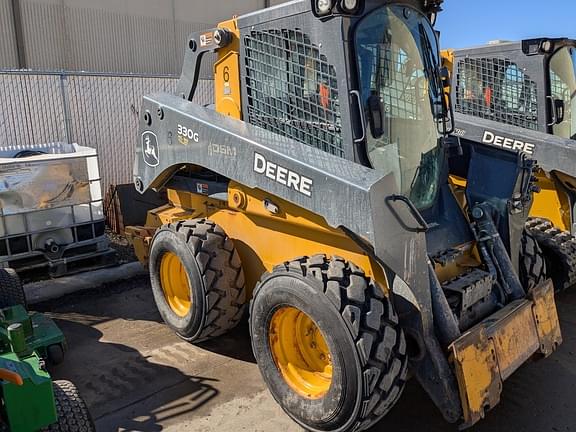Image of John Deere 330G equipment image 2
