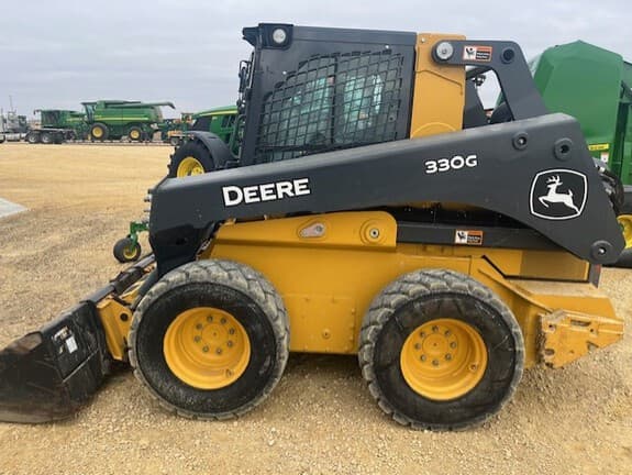Image of John Deere 330G equipment image 2