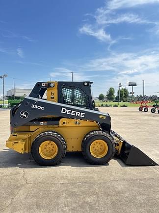 Image of John Deere 330G equipment image 3