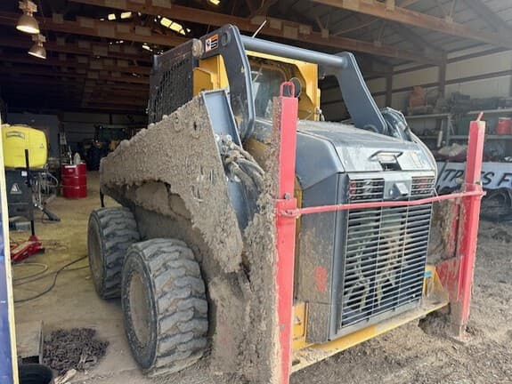 Image of John Deere 330G equipment image 3