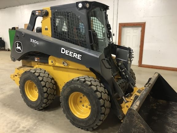 Main image John Deere 330G