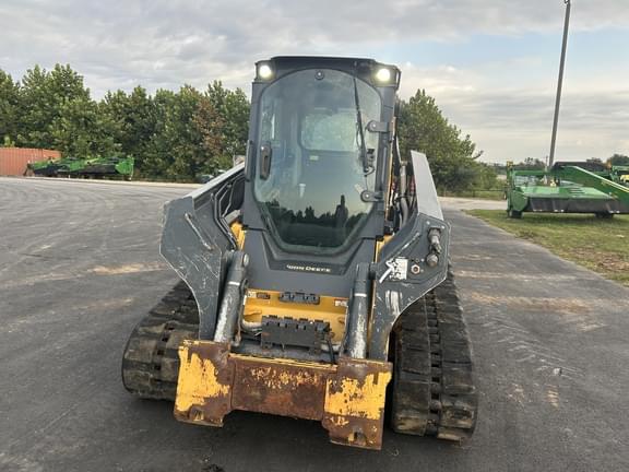 Image of John Deere 331G equipment image 2