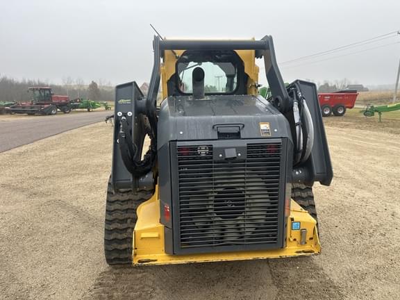 Image of John Deere 331G equipment image 4