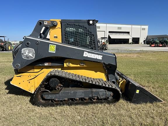 Image of John Deere 331G Primary image