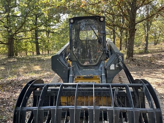 Image of John Deere 331G equipment image 2