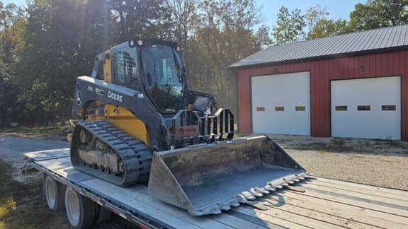 Image of John Deere 331G Primary image