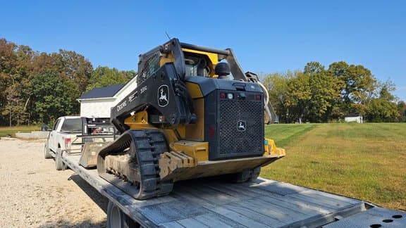 Image of John Deere 331G equipment image 3