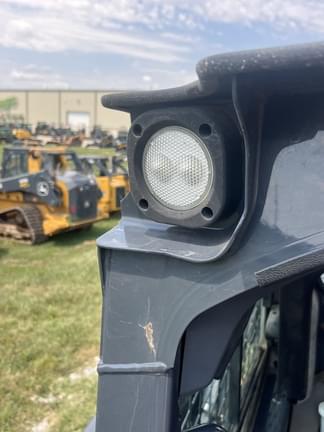 Image of John Deere 331G equipment image 2