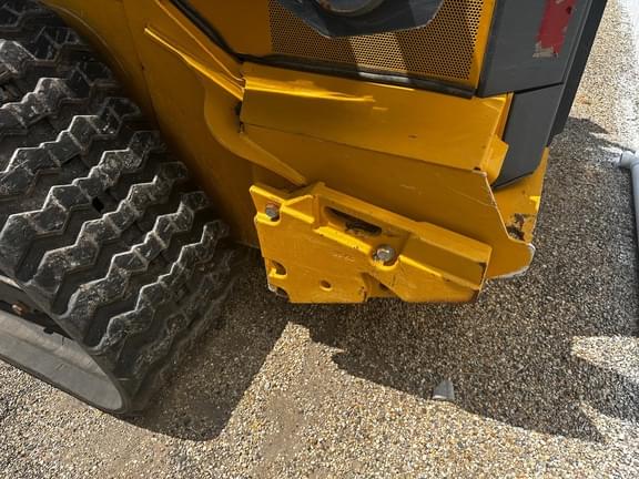 Image of John Deere 331G equipment image 1